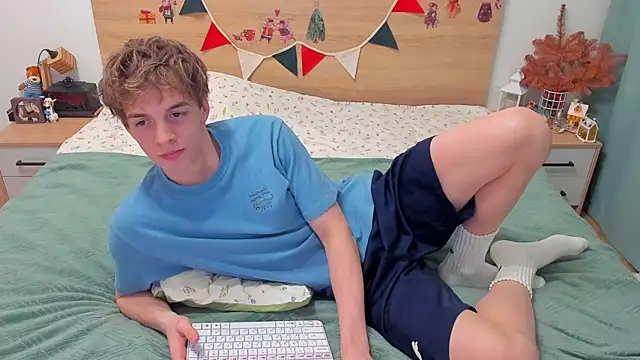 Fandi 777 online show from January 15, 2:42 pm