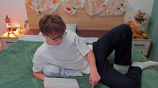 Snapshot of Fandi_777 chatting on October 21, 3:22 pm Fandi 777 online show from October 21, 3:22 pm