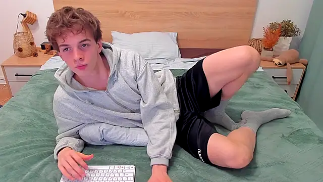 Snapshot of Fandi_777 chatting on November 29, 10:48 am Fandi 777 online show from November 29, 10:48 am