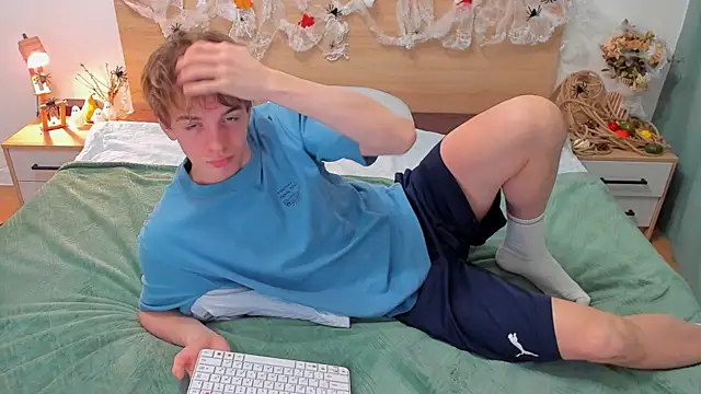 Snapshot of Fandi_777 chatting on October 20, 6:59 am Fandi 777 online show from October 20, 6:59 am