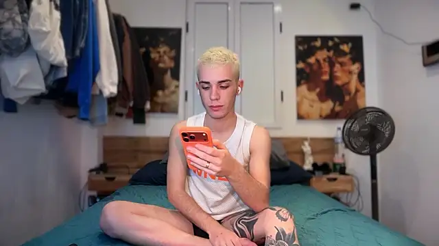 Cristian Delgado online show from March 29, 4:47 am