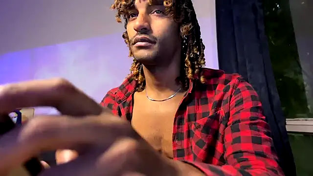 Snapshot of gerson173Hugo chatting on October 24, 2:43 am gerson173Hugo online show from October 24, 2:43 am