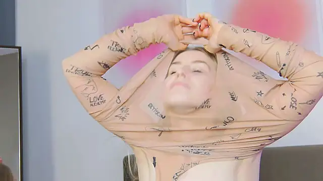 VioletiSwone online show from November 21, 6:34 am