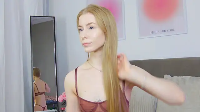 VioletiSwone online show from September 23, 4:08 am