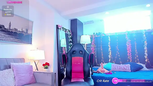 roxydevile online show from February 19, 9:25 pm