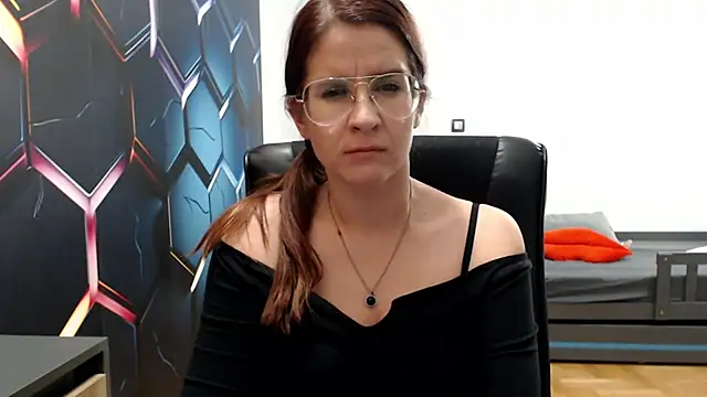 Snapshot of KayaRose chatting on February 18, 7:09 pm KayaRose online show from February 18, 7:09 pm