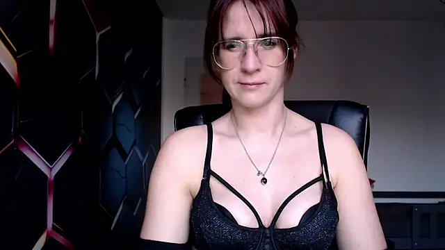Snapshot of KayaRose chatting on March 5, 4:13 pm KayaRose online show from March 5, 4:13 pm