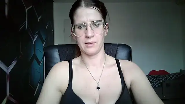 Snapshot of KayaRose chatting on September 28, 2:13 pm KayaRose online show from September 28, 2:13 pm