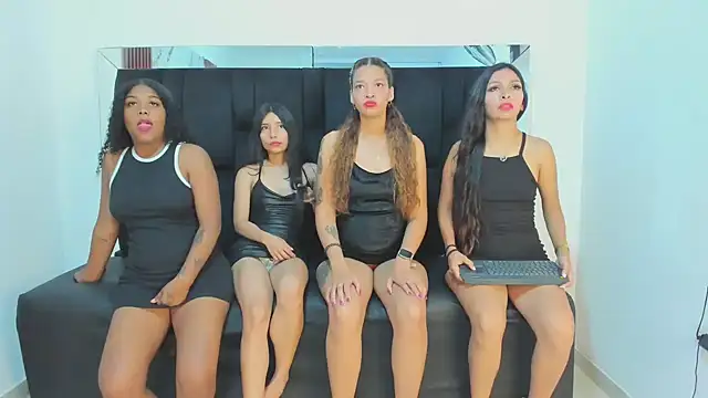 SweetYoungs  online show from November 26, 9:48 pm