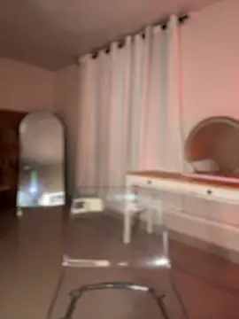 Snapshot of Lianh_Benett chatting on March 8, 4:45 am Lianh Benett online show from March 8, 4:45 am