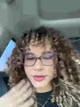 Lianh Benett online show from February 28, 5:01 pm