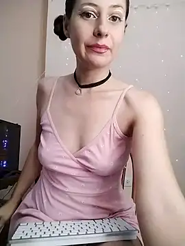 Snapshot of lucecitafantasy2 chatting on February 28, 4:31 pm lucecitafantasy2 online show from February 28, 4:31 pm