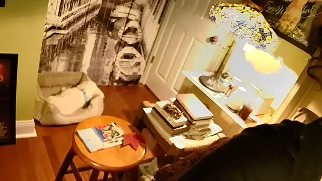 GardenGirl00 online show from March 20, 4:13 am