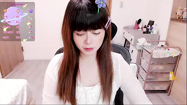 Snapshot of a0513 chatting on December 2, 3:25 pm a0513 online show from December 2, 3:25 pm