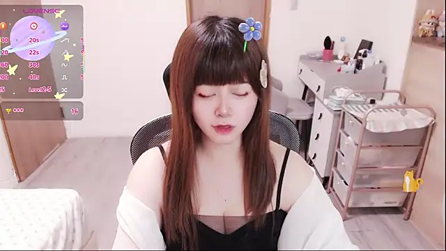 a0513 online show from April 24, 4:20 pm
