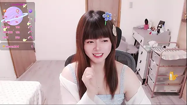 a0513 online show from April 30, 3:19 pm