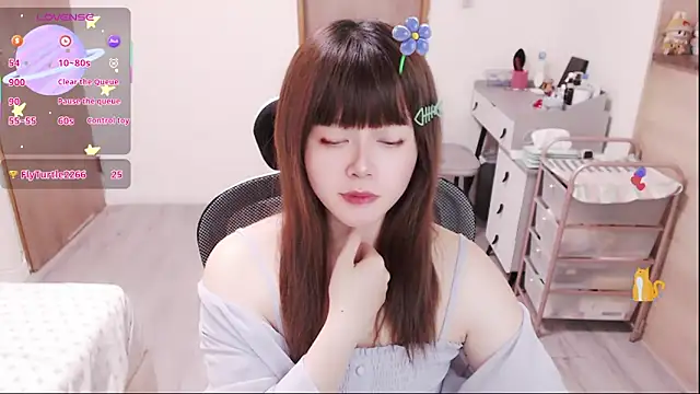 a0513 online show from April 15, 3:27 pm