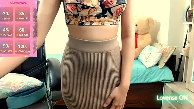 adore khushbu online show from February 15, 12:01 pm