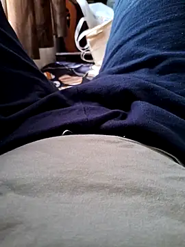 bobyyboyy1 online show from March 1, 8:13 am