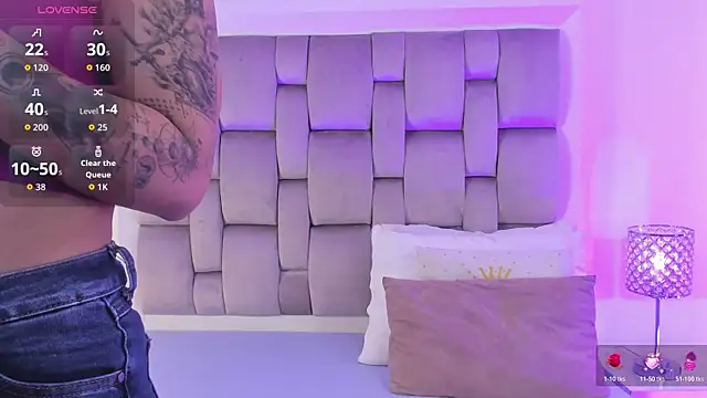 lexa 25  online show from November 12, 11:36 am