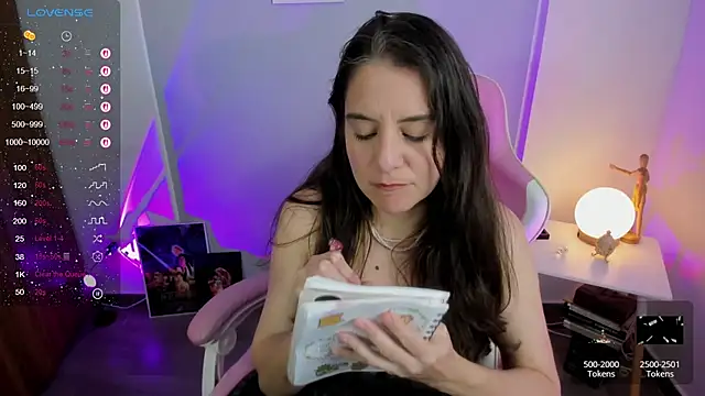 Tamara m  online show from July 18, 6:38 pm