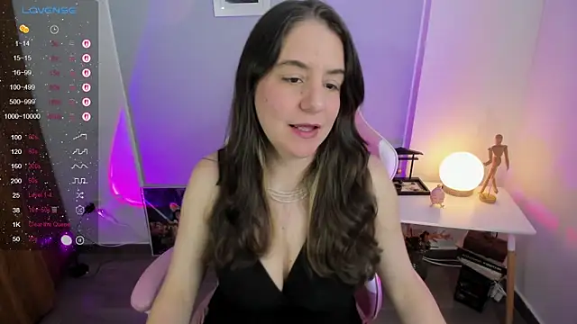 Tamara m  online show from May 8, 6:45 pm