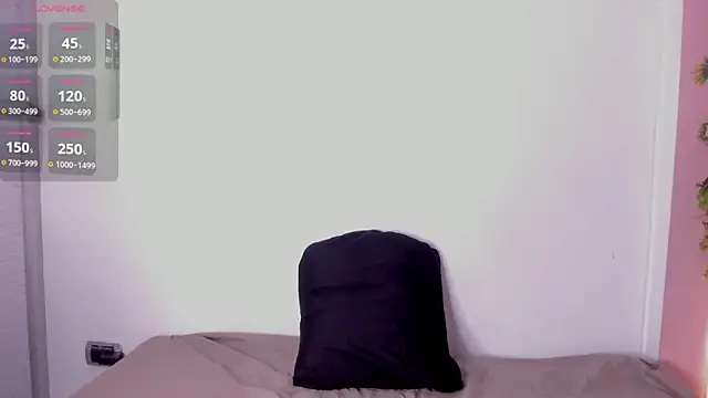 Mikasa Horny online show from April 10, 1:51 pm