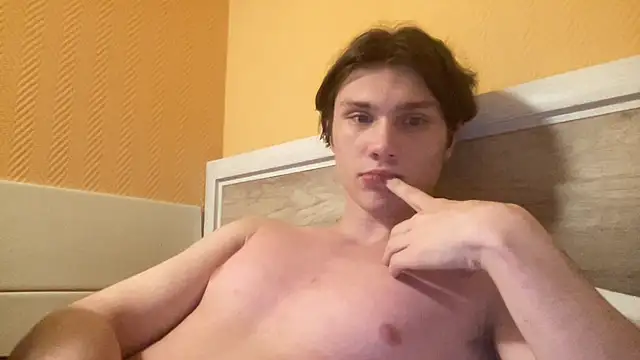 CalvinCay online show from December 3, 10:31 pm