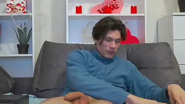 CalvinCay online show from February 7, 8:20 pm