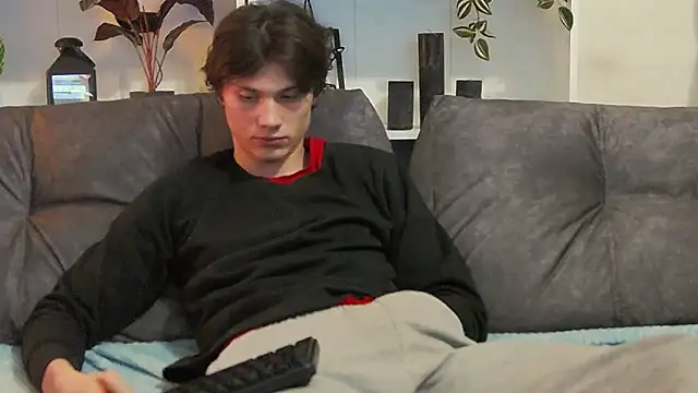 CalvinCay online show from March 20, 10:18 pm