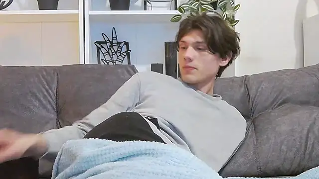 CalvinCay online show from March 7, 11:49 pm