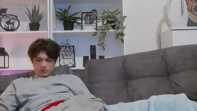 CalvinCay online show from March 11, 12:33 am