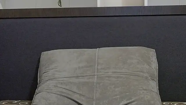 CalvinCay online show from January 29, 3:22 am