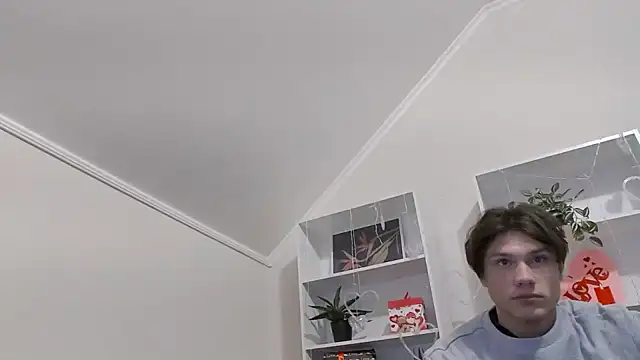 CalvinCay online show from February 5, 1:37 am