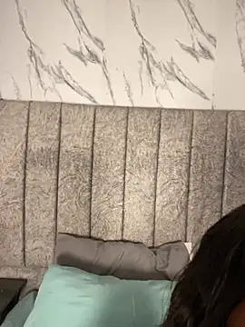 emilyrojas online show from March 30, 12:17 pm