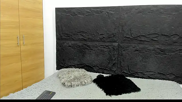 Snapshot of emakross chatting on September 30, 6:58 pm emakross online show from September 30, 6:58 pm