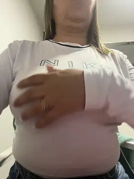 Snapshot of ruby_santana777 chatting on May 20, 7:33 pm ruby santana777 online show from May 20, 7:33 pm