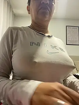 Snapshot of ruby_santana777 chatting on October 15, 11:51 am ruby santana777 online show from October 15, 11:51 am