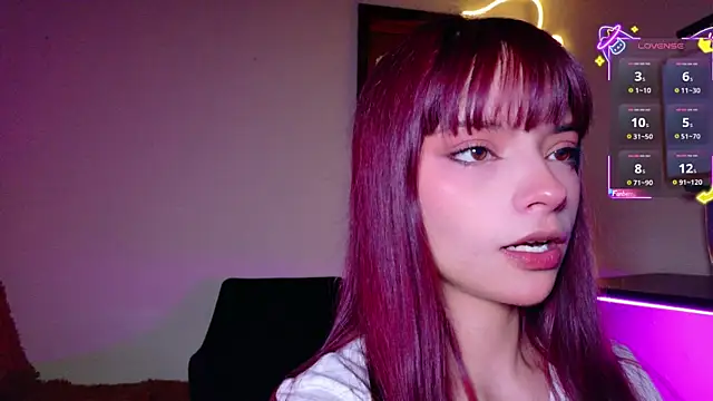 Snapshot of maryberry__ chatting on June 18, 4:22 am maryberry online show from June 18, 4:22 am