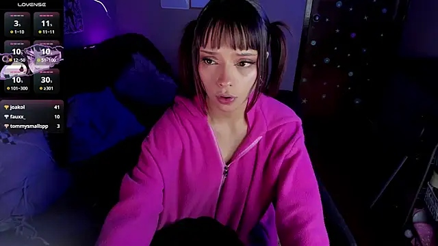 Snapshot of maryberry__ chatting on March 2, 8:05 am maryberry online show from March 2, 8:05 am