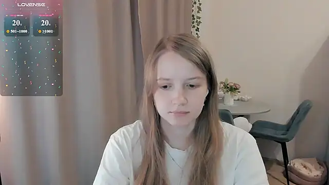 Snapshot of Alyaley chatting on July 7, 3:37 pm Alyaley online show from July 7, 3:37 pm