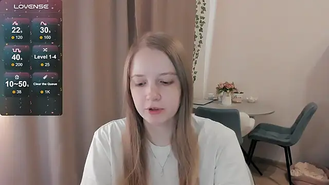 Snapshot of Alyaley chatting on June 11, 7:49 am Alyaley online show from June 11, 7:49 am