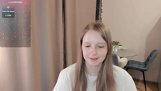 Snapshot of Alyaley chatting on July 19, 8:38 pm Alyaley online show from July 19, 8:38 pm