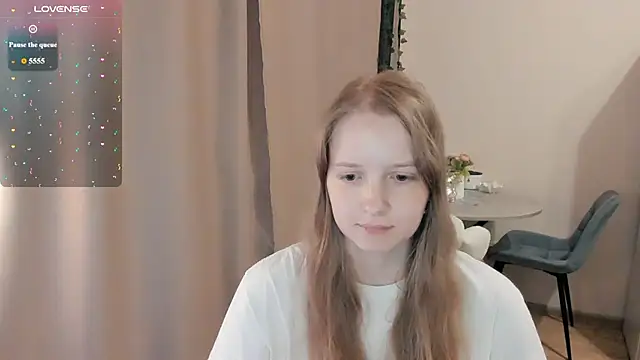 Snapshot of Alyaley chatting on July 15, 7:43 pm Alyaley online show from July 15, 7:43 pm