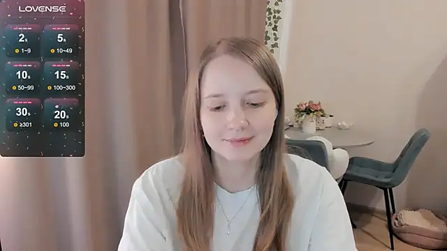 Snapshot of Alyaley chatting on June 15, 10:26 am Alyaley online show from June 15, 10:26 am