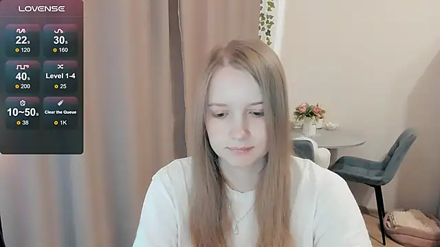 Snapshot of Alyaley chatting on June 25, 2:55 pm Alyaley online show from June 25, 2:55 pm