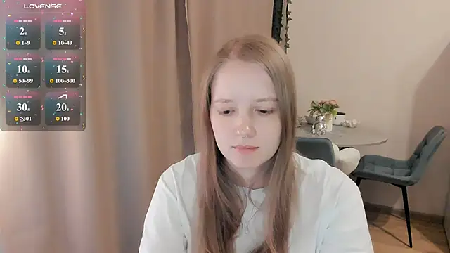 Snapshot of Alyaley chatting on July 19, 8:34 am Alyaley online show from July 19, 8:34 am