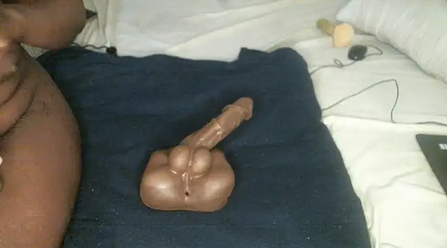 Snapshot of Sweetie_pussy chatting on March 5, 8:42 pm Sweetie pussy online show from March 5, 8:42 pm