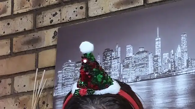 Astoria Moon online show from December 20, 12:08 pm