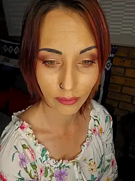 Snapshot of Astoria_Moon chatting on September 10, 12:04 pm Astoria Moon online show from September 10, 12:04 pm